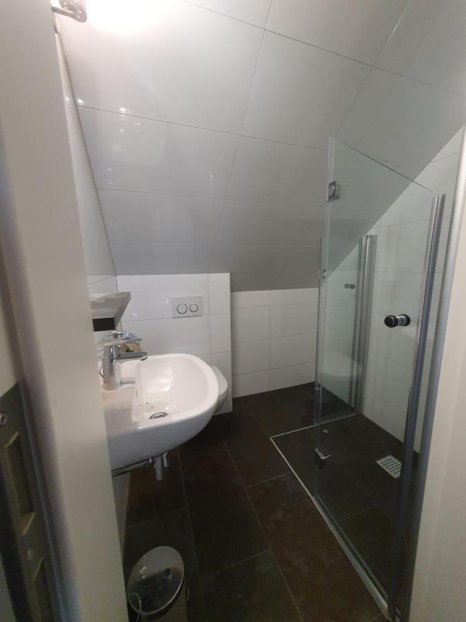 Grosses Ferienhaus Sauerburgblick 사우에르탈 외부 사진