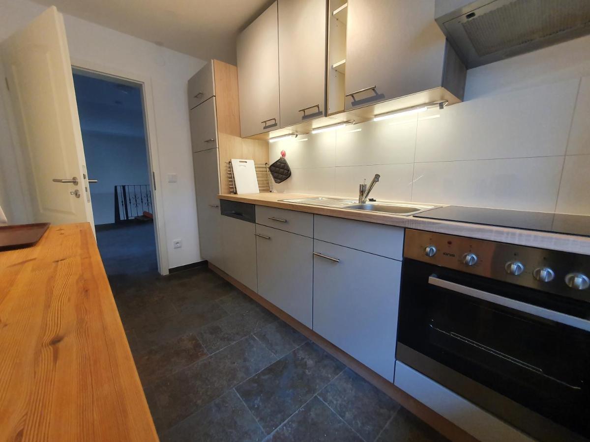 Grosses Ferienhaus Sauerburgblick 사우에르탈 외부 사진