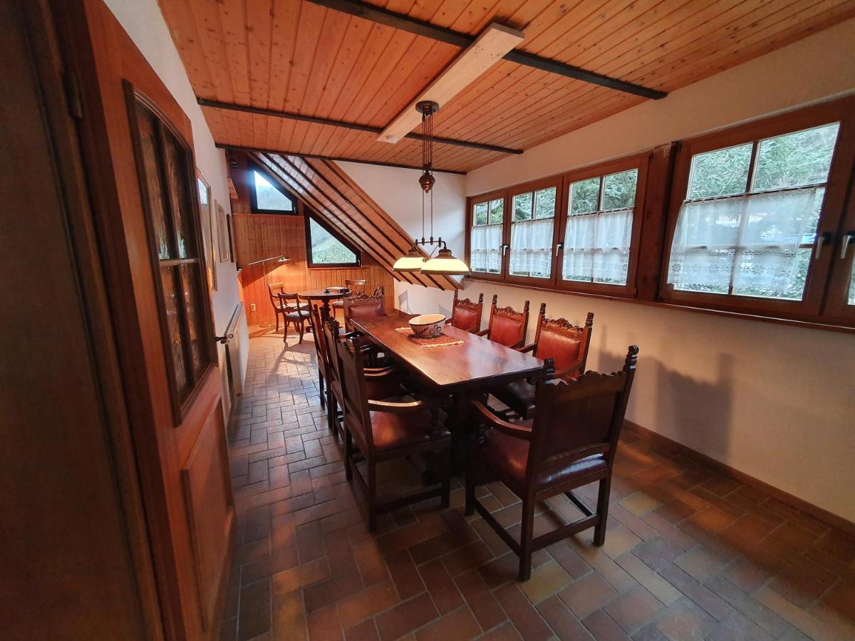 Grosses Ferienhaus Sauerburgblick 사우에르탈 외부 사진