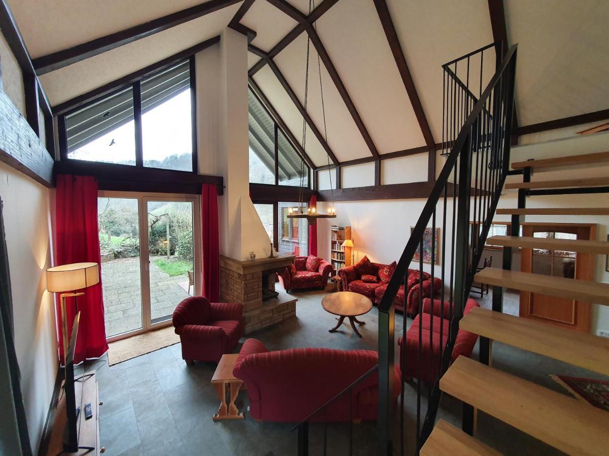 Grosses Ferienhaus Sauerburgblick 사우에르탈 외부 사진